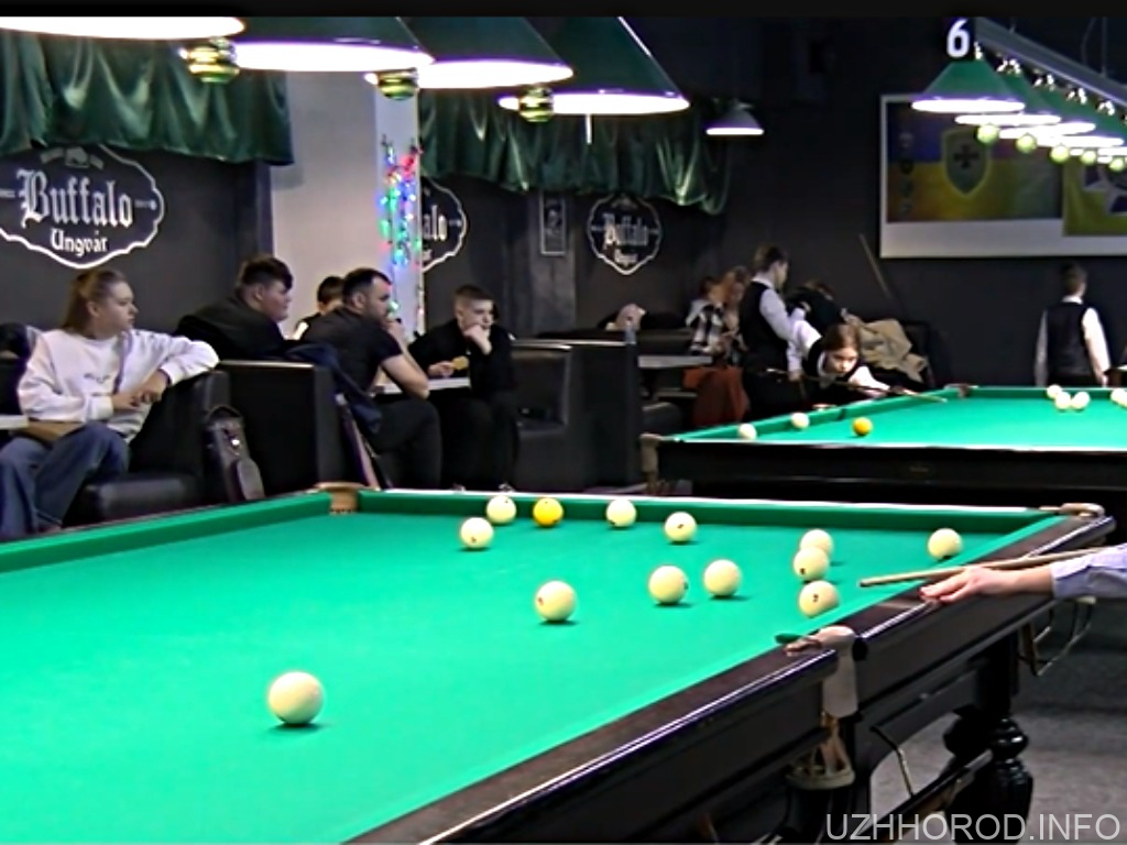 В Ужгороді фінішували Всеукраїнські змагання з більярду фото