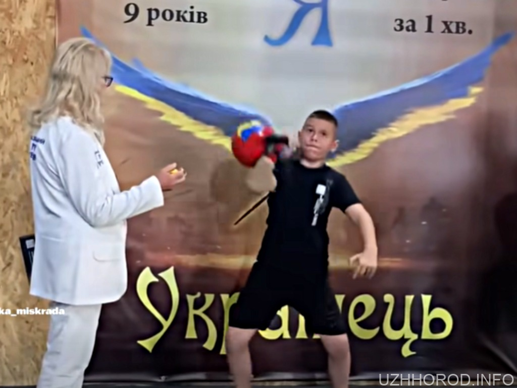 12-річний силач з Мукачівщини Василь Маєвський тричі встановив світовий рекорд