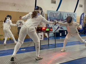 Відкритий новорічний турнір з фехтування на шпагах зібрав в Ужгороді близько 200 спортсменів