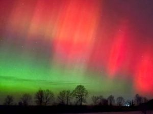 Жителі Закарпаття зафіксували рідкісне північне сяйво минулої ночі