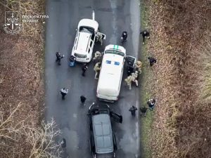 До 9 років тюрми загрожує працівникам банку, які перевозили ухилянтів в інкасаторському авто