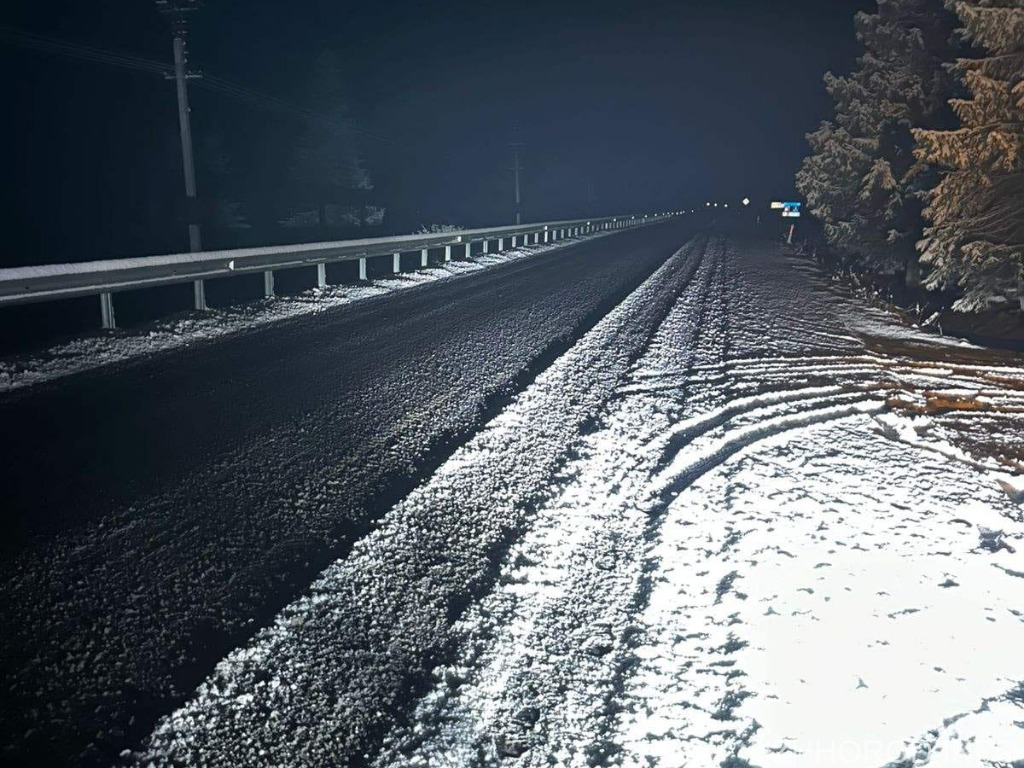 Закарпатські перевали засипає снігом