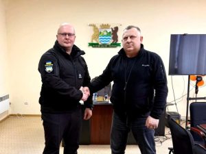 Залізний засув для шкіл: Владислав Кич та Рахівська РДА готують «безпековий переворот» у закладах освіти