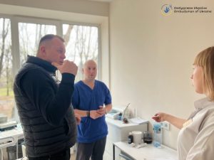 Безкоштовна стоматологія для ветеранів в Ужгороді: куди звертатися та які послуги доступні