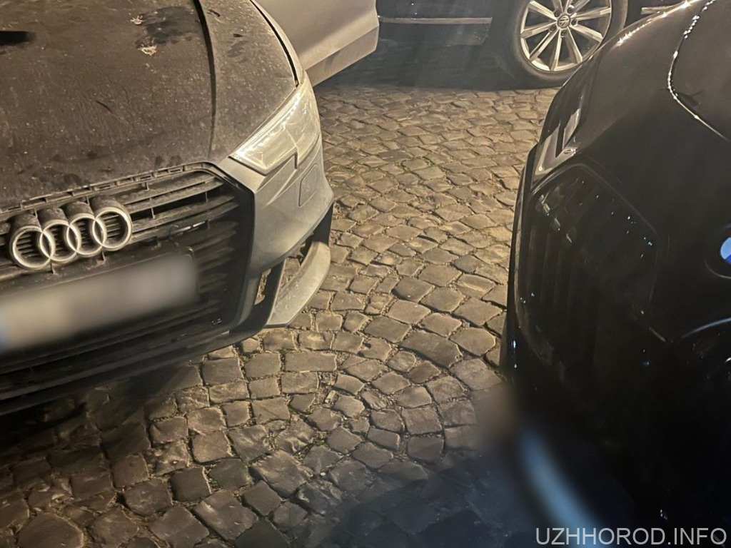 Учора вночі патрульним надійшло повідомлення про ДТП вулиці Івана Чендея, в Ужгороді