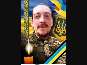 Сьогодні в Ужгороді прощатимуться з полеглим воїном Андрієм Терещаком