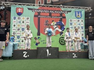 Юні дзюдоїсти з Ужгорода вибороли 17 медалей на міжнародному турнірі у Словаччині